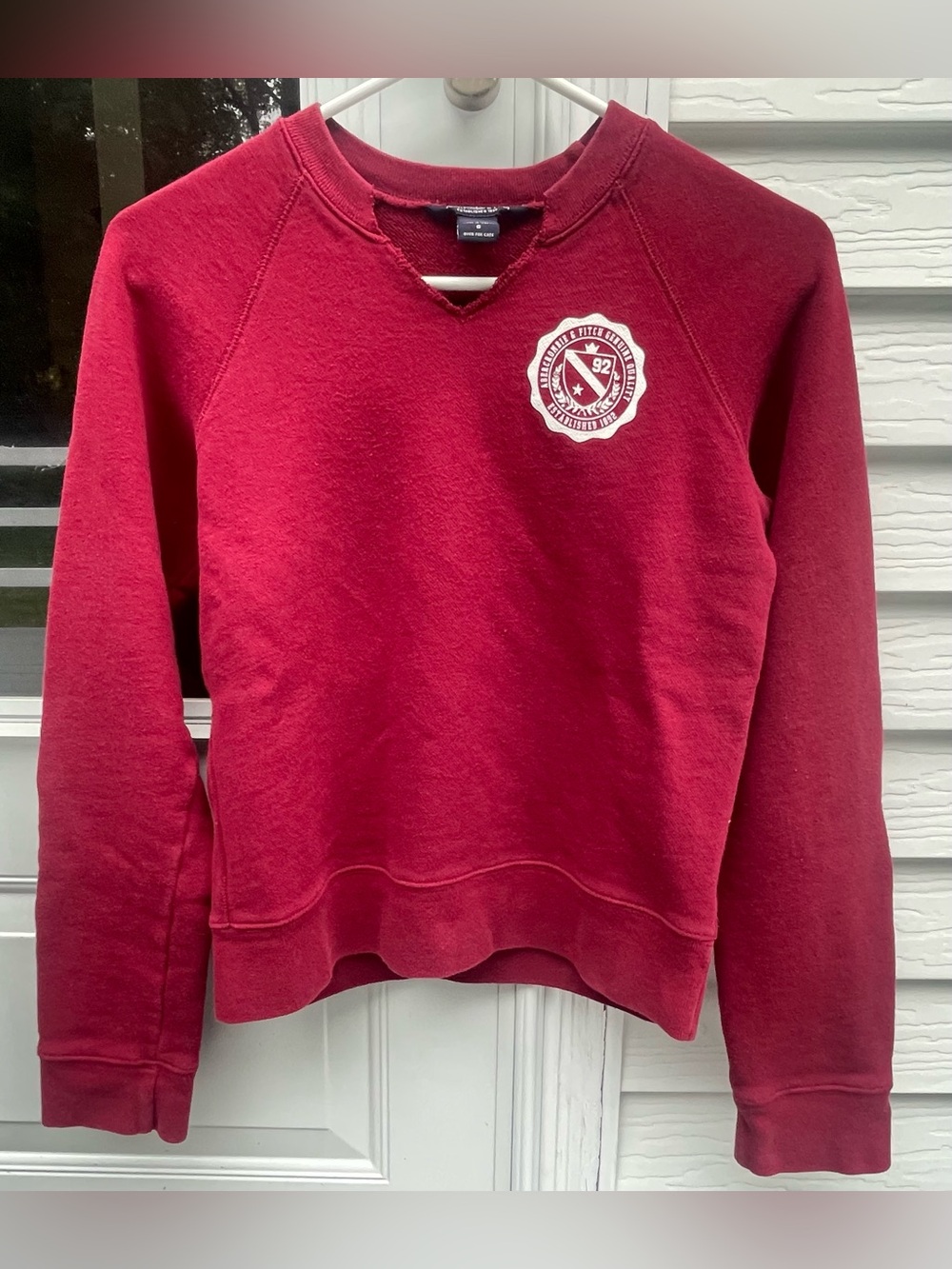 Vintage Abercrombie & Fitch Crew Neck Sweatshirt - Burgundy - SMALL (Y2K)
